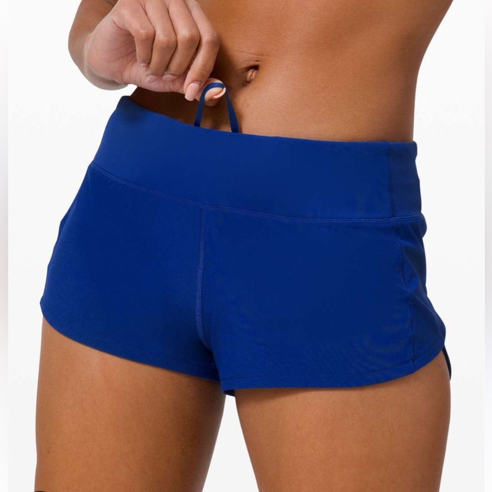 Lululemon size 4 shorts 2.5 in inseam